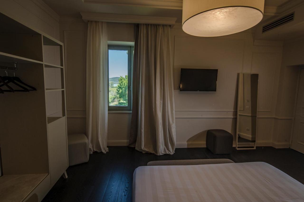Isola Polvese Resort Castiglione del Lago Kültér fotó